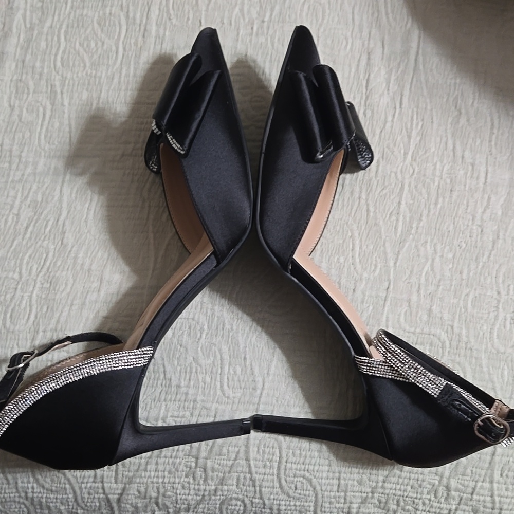 Kelly & Katie Black Satin Heels with Glittering Bow Size 11M - Picture 9 of 10